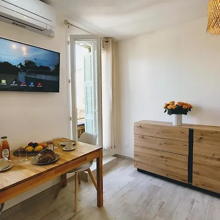 Ze Perfect Place - Opera - 2 Chb - Ac - Terrasse Apartmán *